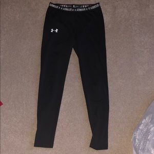Under Armour black leggings